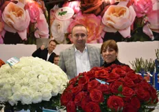 Alessandro Ghione and Monica Scaparro of NIRP International presenting cut flowers as well as garden roses. (photobombed by Rob Wijnhoven of Roparu Rozen who were visiting the booth of NIRP)